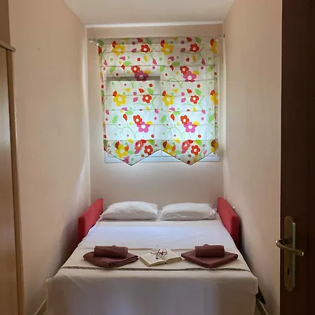 アパート Dieci Del Mare Néa Péramos