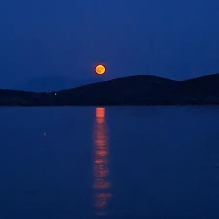 Dieci Del Mare アパート Néa Péramos